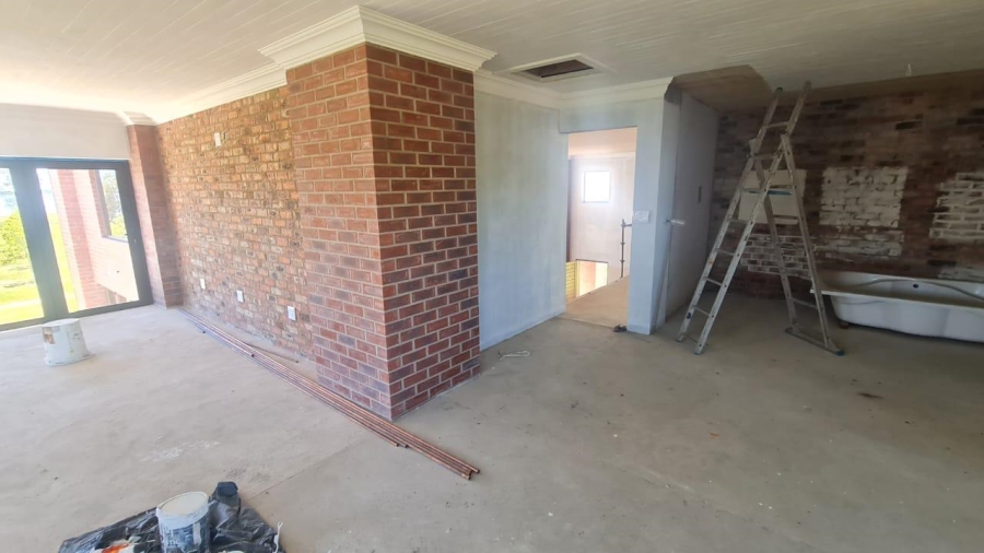 4 Bedroom Property for Sale in Oranjeville Free State